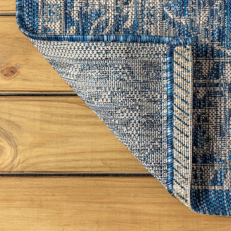 5' Round Palazzo Vine and Border Textured Weave Indoor/Outdoor Area Rug, Navy/Gray - JONATHAN Y