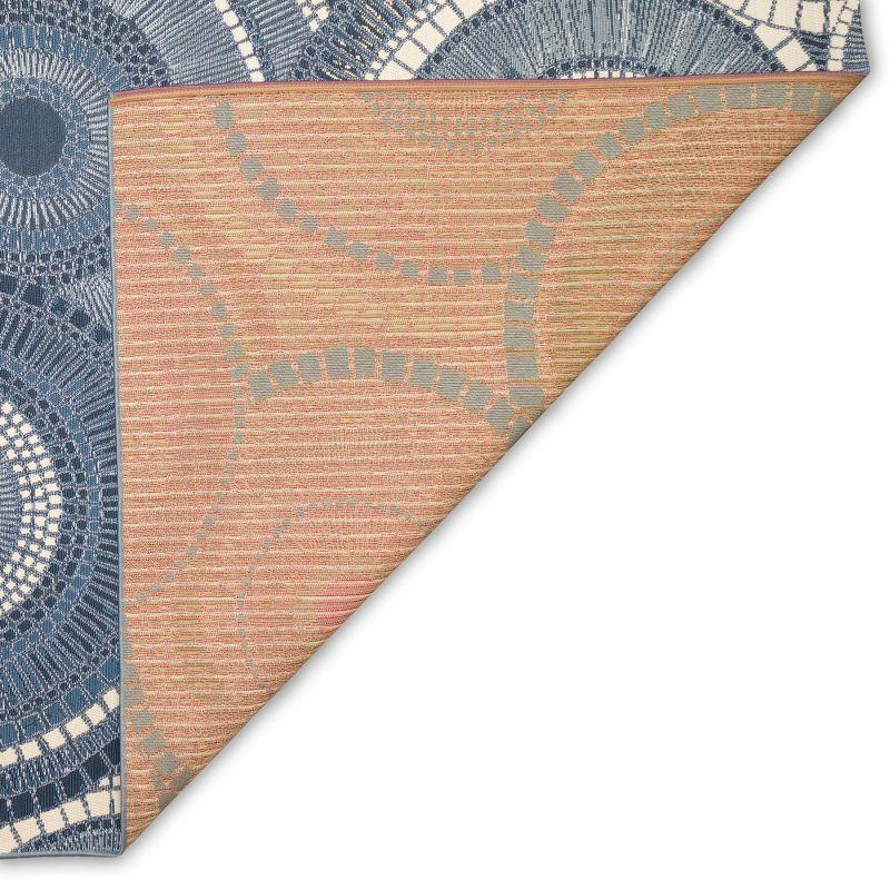 Liora Manne Marina Circles Indoor/Outdoor Rug Delft 1'11" x 7'6"