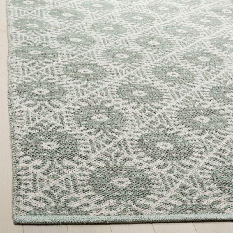 Montauk MTK612 Hand Woven Indoor Accent Rug - Light Green/Ivory - 3'x5' - Safavieh