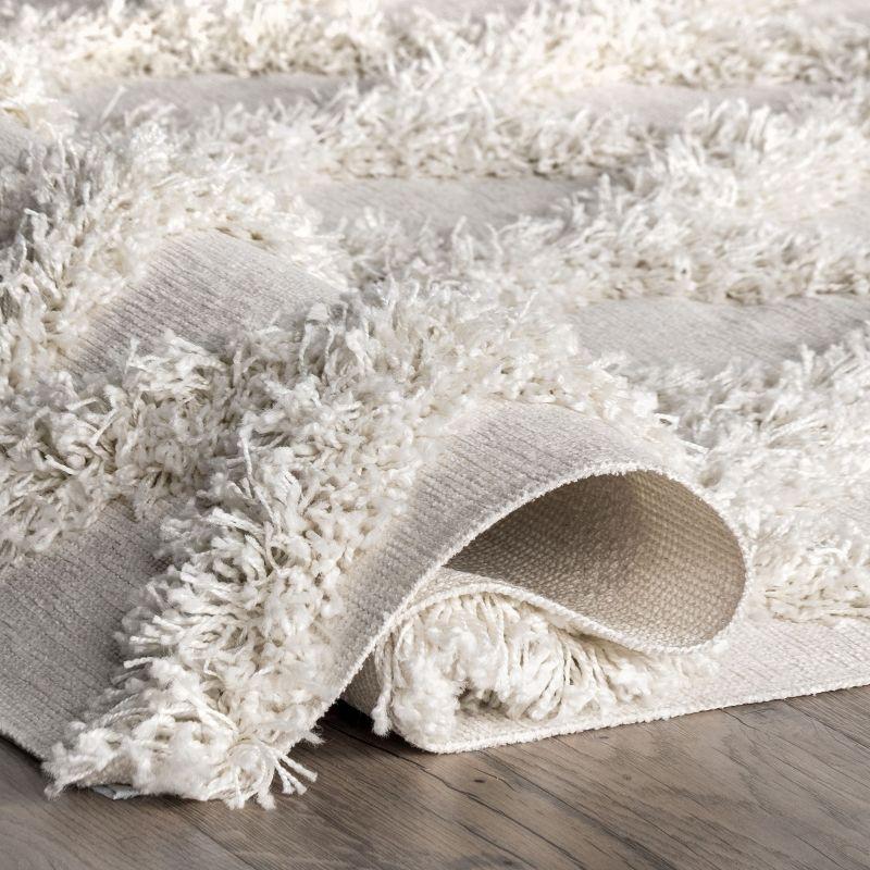 Nuloom Francene Diamond Trellis Shag Area Rug