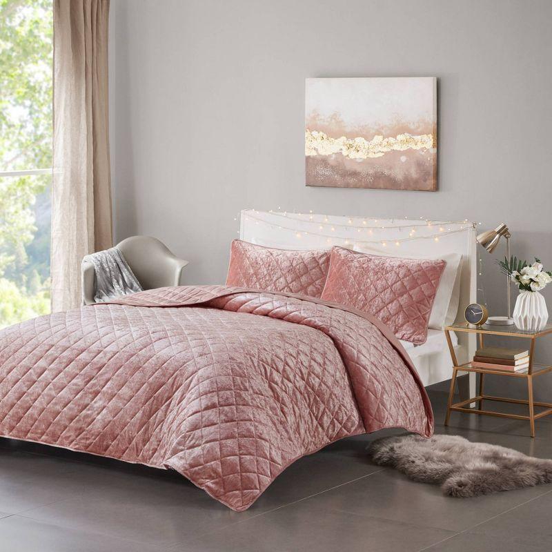 Blush Full Velvet Quilt Set with Shams