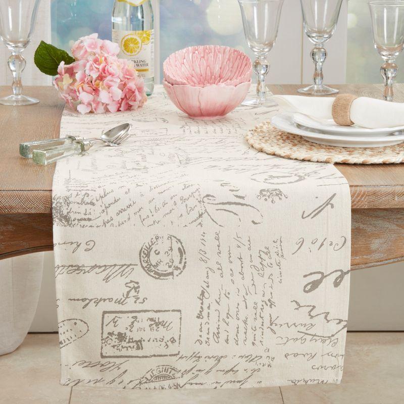 Saro Lifestyle Old Fashioned Vintage Script Print Design Everyday Table Runner, Natural, 16" x 72"