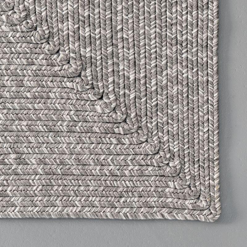 Nuloom Jayda Braided Gradience Indoor/Outdoor Outdoor - Light Gray 4' x 6'