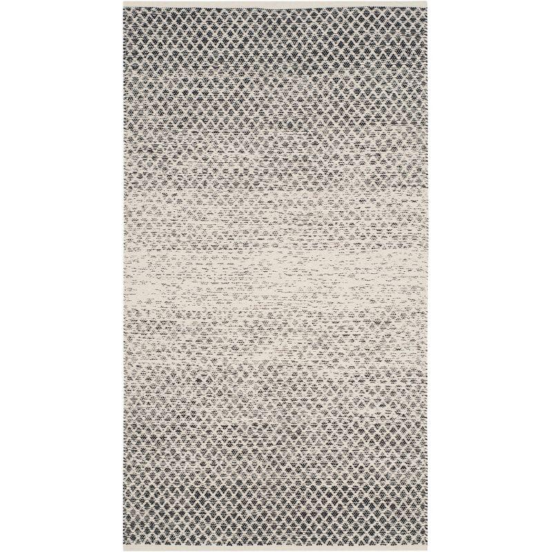 Coastal Charm Ivory & Black Handwoven Cotton Rug - 27" x 4"