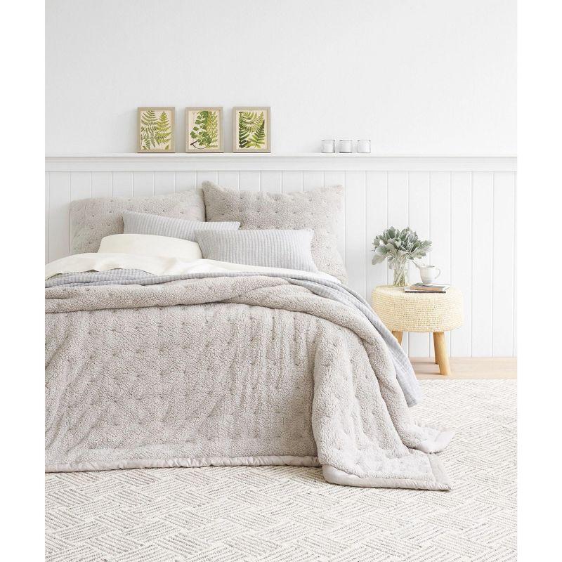 Layers Grey Hand Hooked Wool Rug