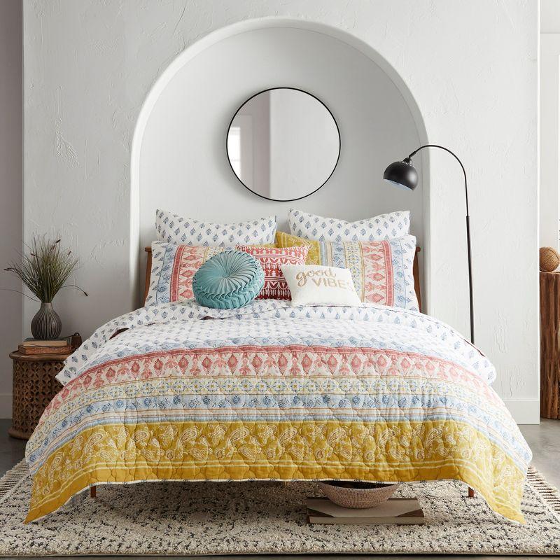 Moroccan Inspired Full/Queen Cotton Quilt Set in White