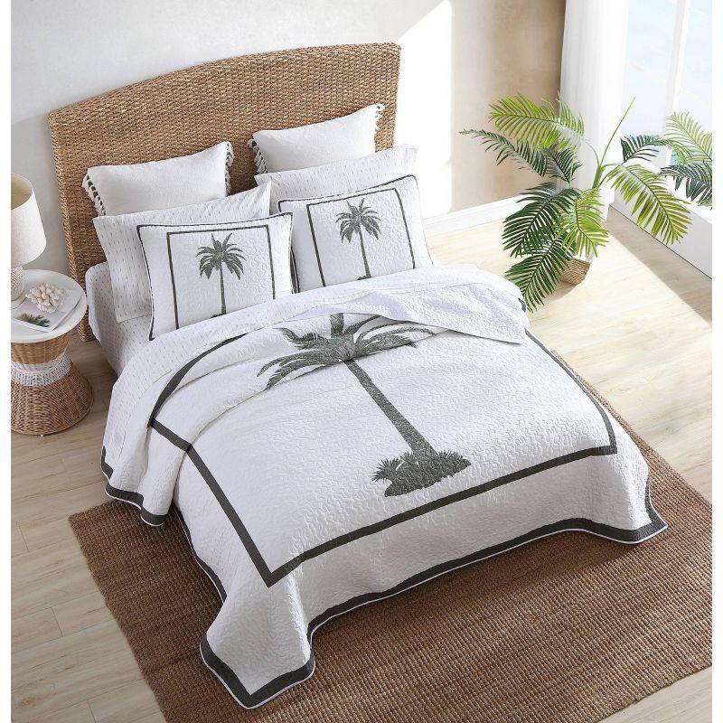 Palm Island King-Sized White Cotton Reversible Quilt Set