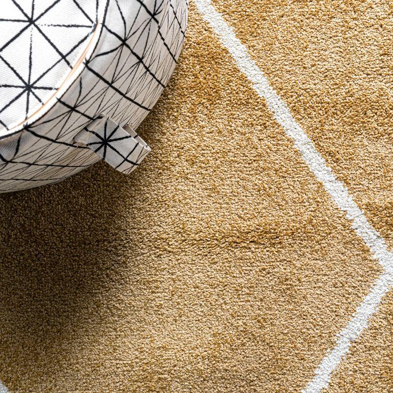 8'x10'  Cole Minimalist Diamond Trellis Area Rug, Gold/White - JONATHAN Y