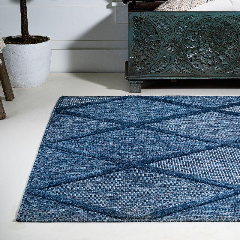 Salines Diamond Trellis Indoor/Outdoor Area Rug - JONATHAN Y