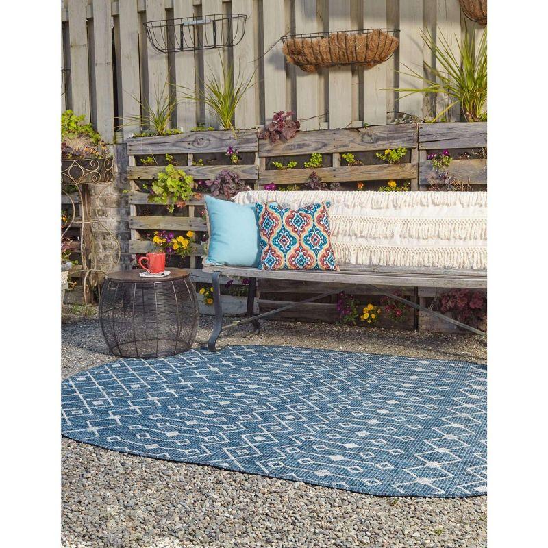 Unique Loom 5' 0 x 8' 0 Oval Indoor/Outdoor Trellis Blue Area Rug