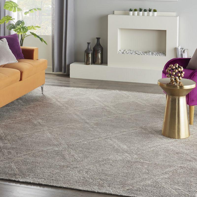 Venosa Grey/Ivory 8' x 10' Hand-Tufted Rectangular Area Rug