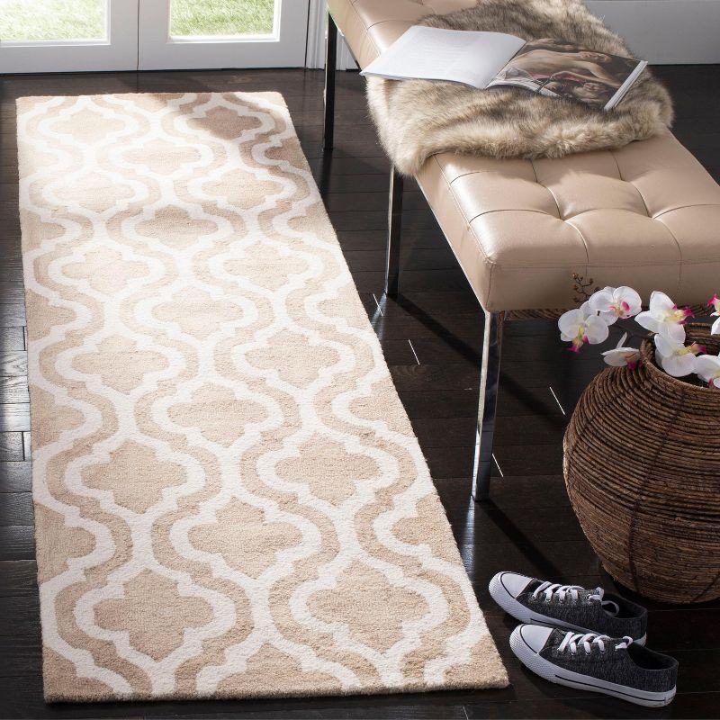 Luxe Beige and Ivory Hand-Tufted Wool Area Rug - 27"x5"