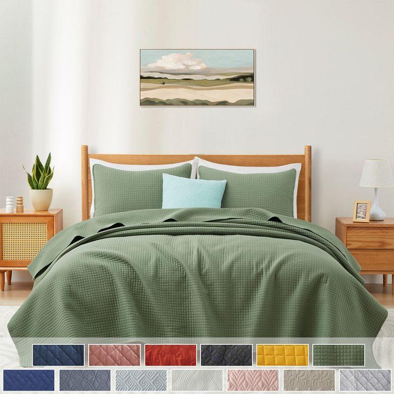 Peace Nest Premium Ultra Soft Reversible Quilted Coverlet Set, King, Green