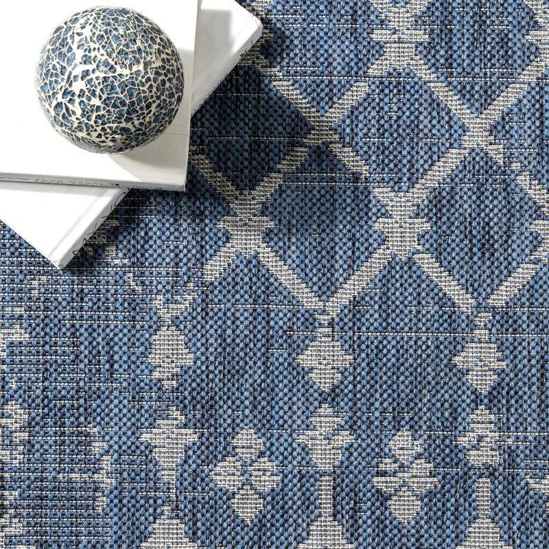 Nuloom Grayson Trellis 5x8 Indoor/Outdoor Area Rug for Living Room Patio Deck Front Porch Kitchen, Blue/Ivory