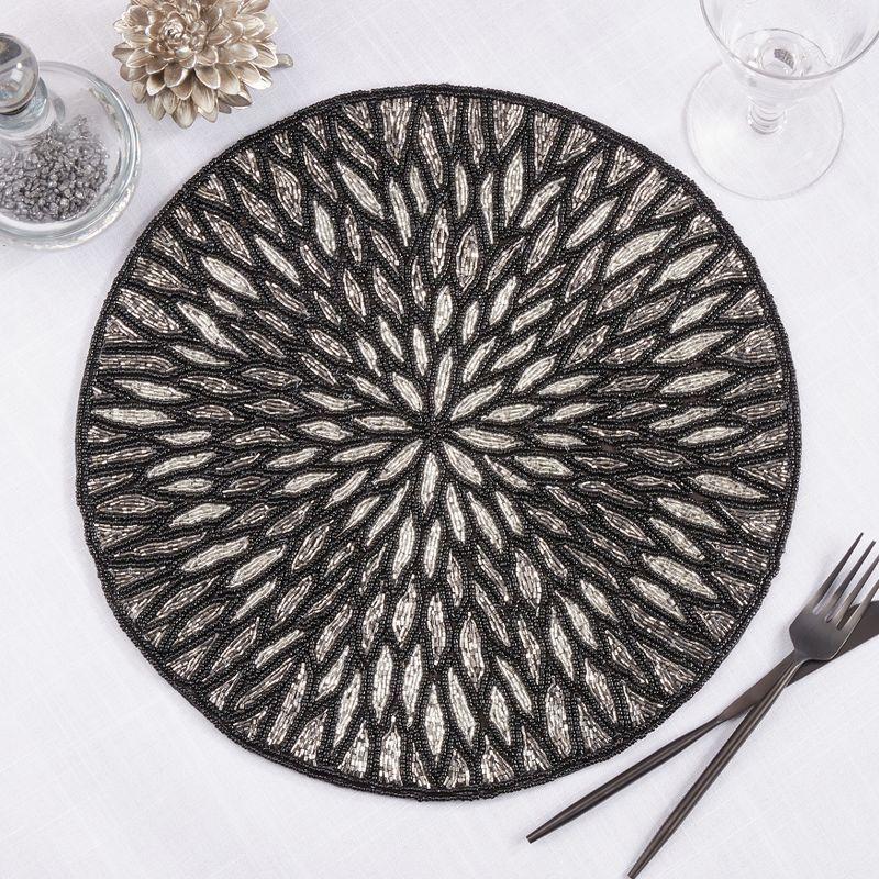 Saro Lifestyle Saro Lifestyle Round Placemats With Beaded Design (Set of 4)