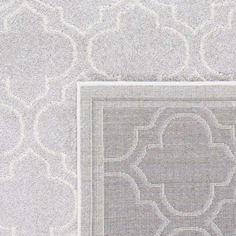 Light Grey/Ivory Geometric Synthetic 27" Non-Slip Area Rug