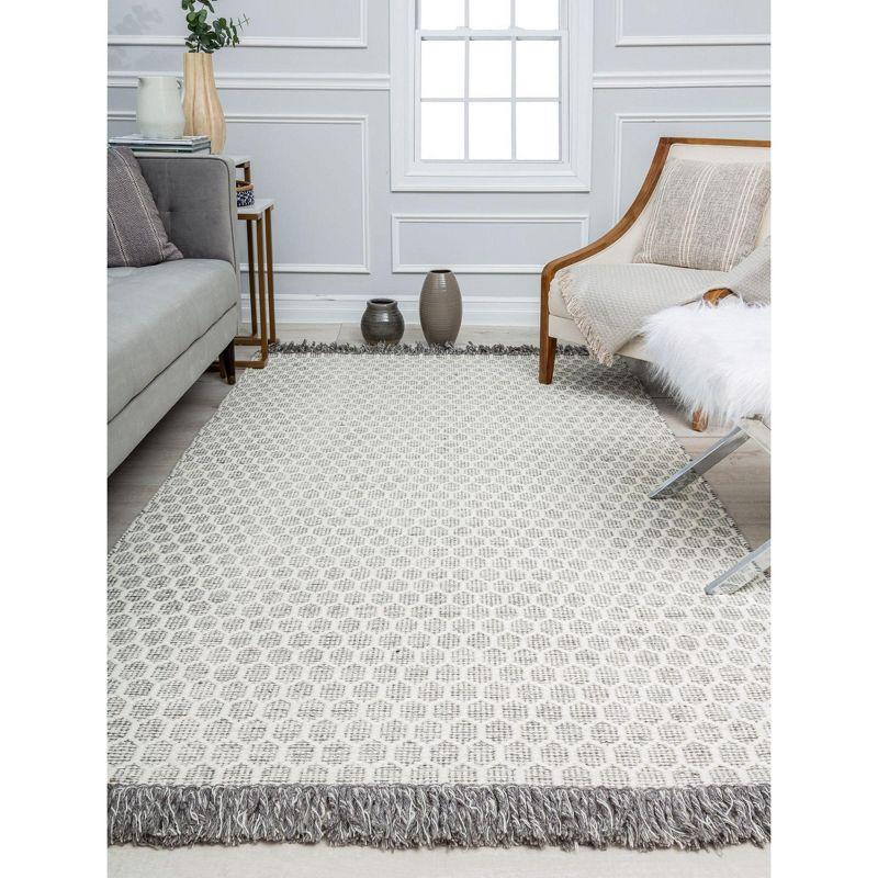 Handcrafted Gray Honeycomb 8' x 10' Wool Area Rug