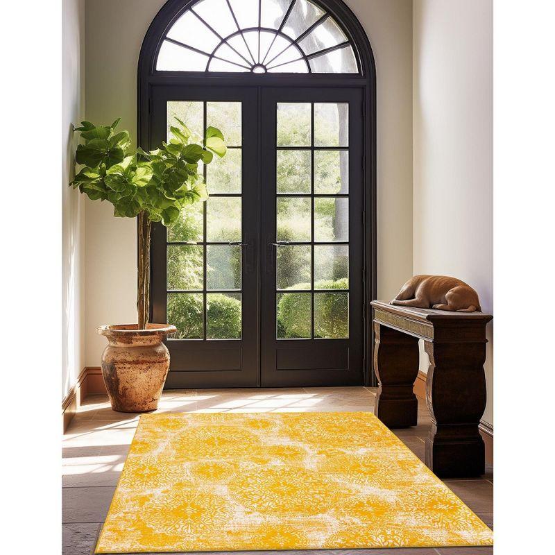 Unique Loom 6' 0 x 6' 0 Sofia Grand Yellow Area Rug