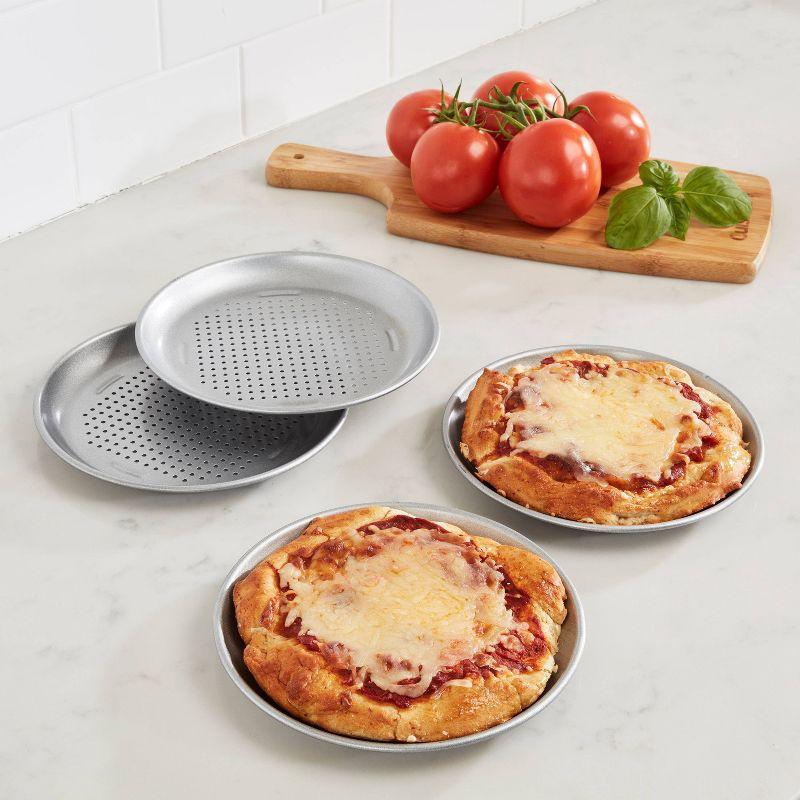 Cuisinart 4-Piece Nonstick Carbon Steel Mini Pizza Pan Set