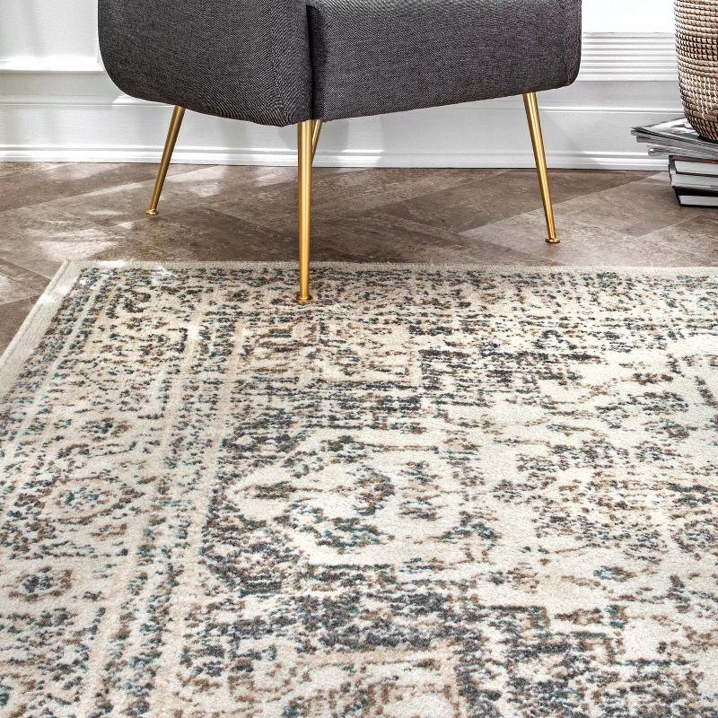 Nuloom Tanith Vintage Medallion Indoor Area Rug