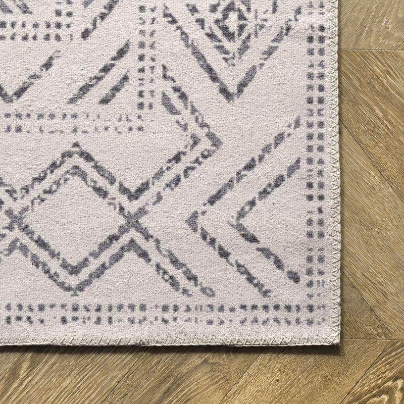 Nuloom Mia Medallion 2x12 Machine Washable Runner Indoor Area Rug for Living Room Bedroom Dining Room Entryway Hallway Kitchen, Light Grey/Ivory