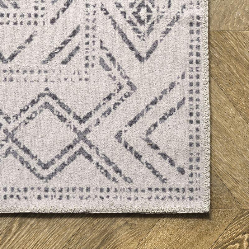 Easy-Care Geometric Medallion 9' x 12' Gray Synthetic Area Rug