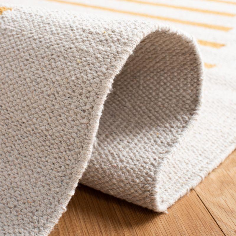 Montauk MTK313 Hand Woven Indoor Accent Rug - Ivory/Gold - 3'x5' - Safavieh