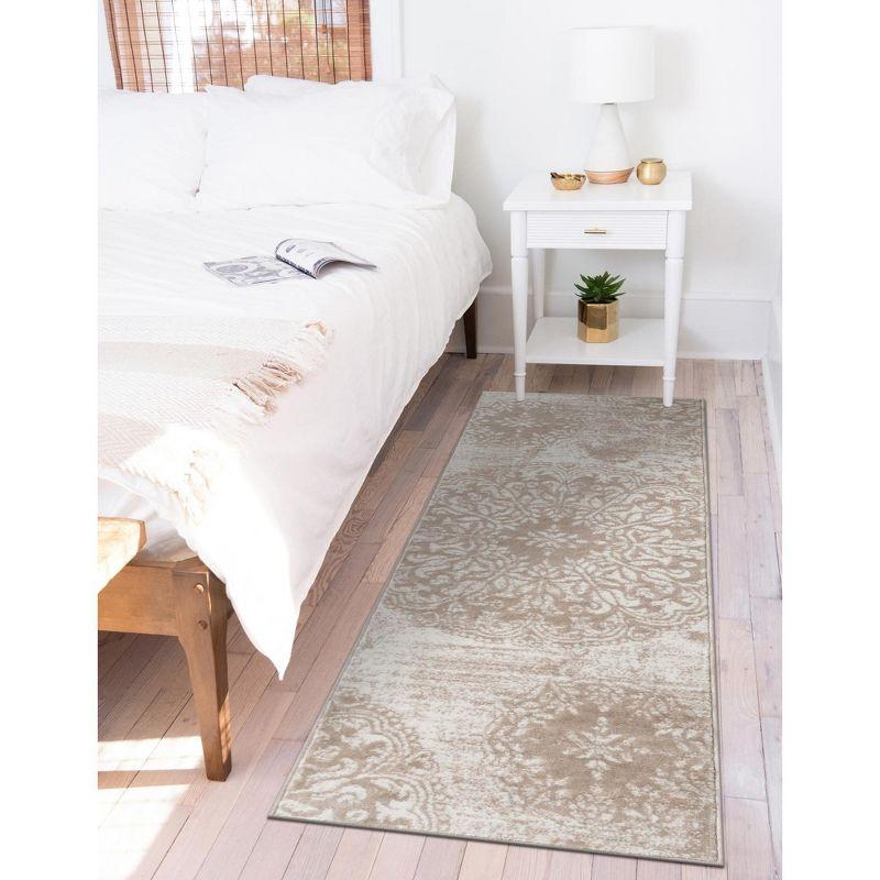 Unique Loom Sofia Grand Floral Indoor Woven Area Rug