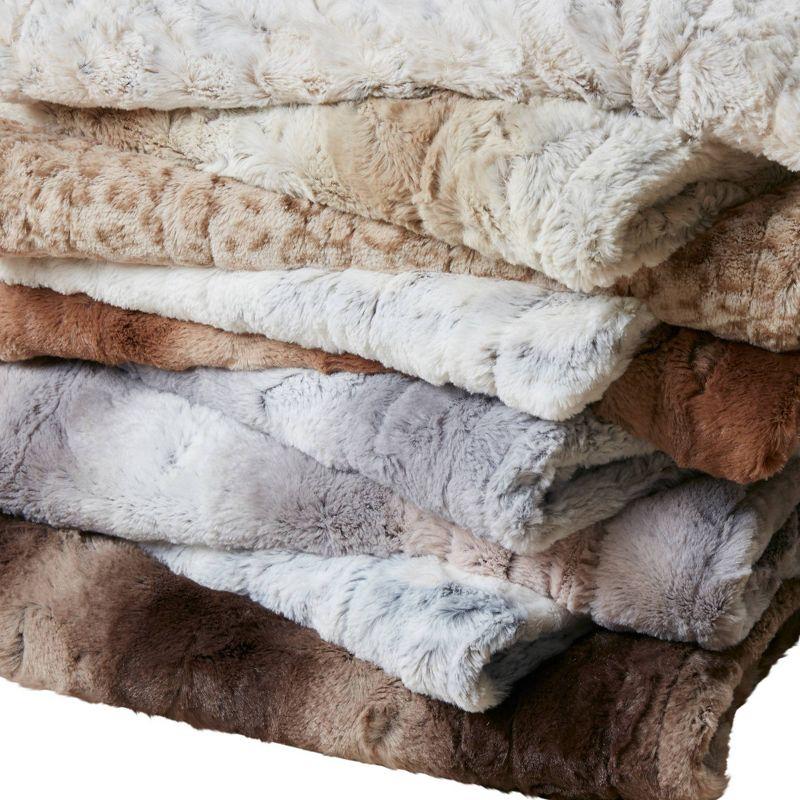 Beautyrest Beautyrest Zuri Oversized Heated Faux Fur Throw