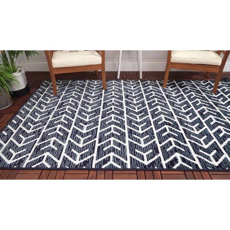 Beige Interlocking Geometric 4'x6' Synthetic Outdoor Rug