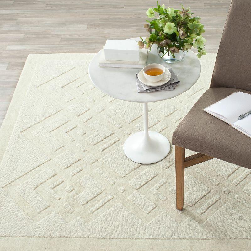 Ivory Diamond Braided Handmade Wool 5' x 8' Area Rug