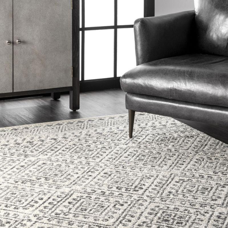 Nuloom Camila Geometric 3x5 Accent Indoor Area Rug for Living Room Bedroom Dining Room Entryway Kitchen, Off White/Ivory