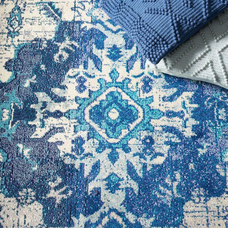 Madison MAD484 Power Loomed Indoor Area Rug - Ivory/Blue - 5'3"x7'6" - Safavieh