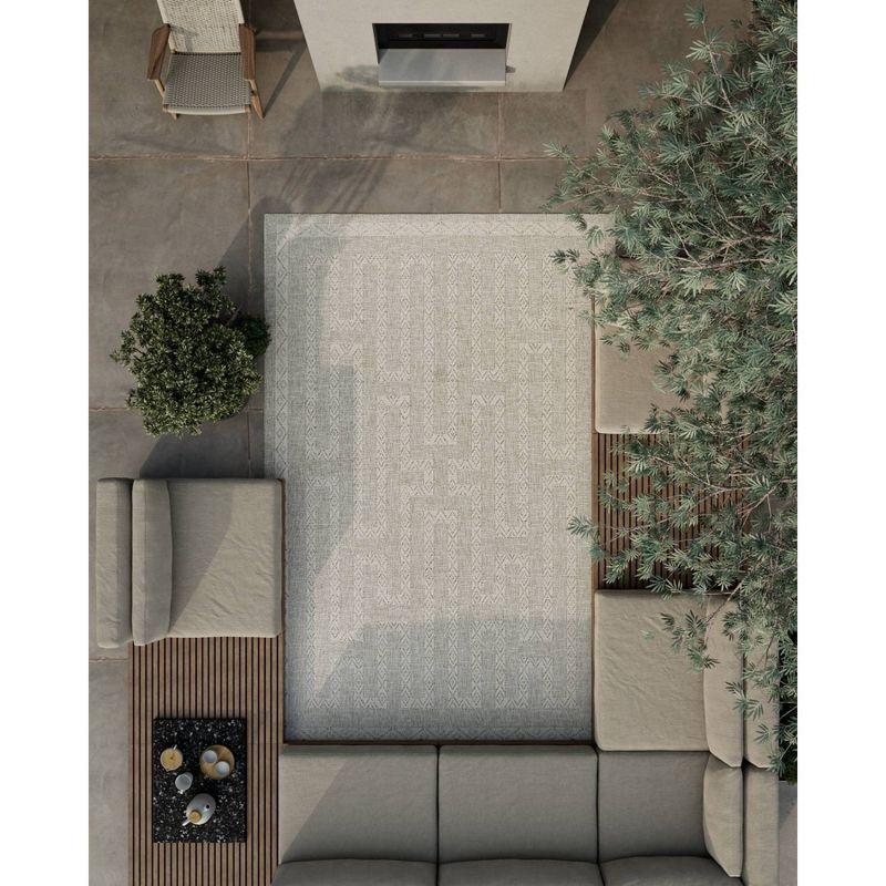 Zama Indoor / Outdoor Rug - 5'3" x 7'