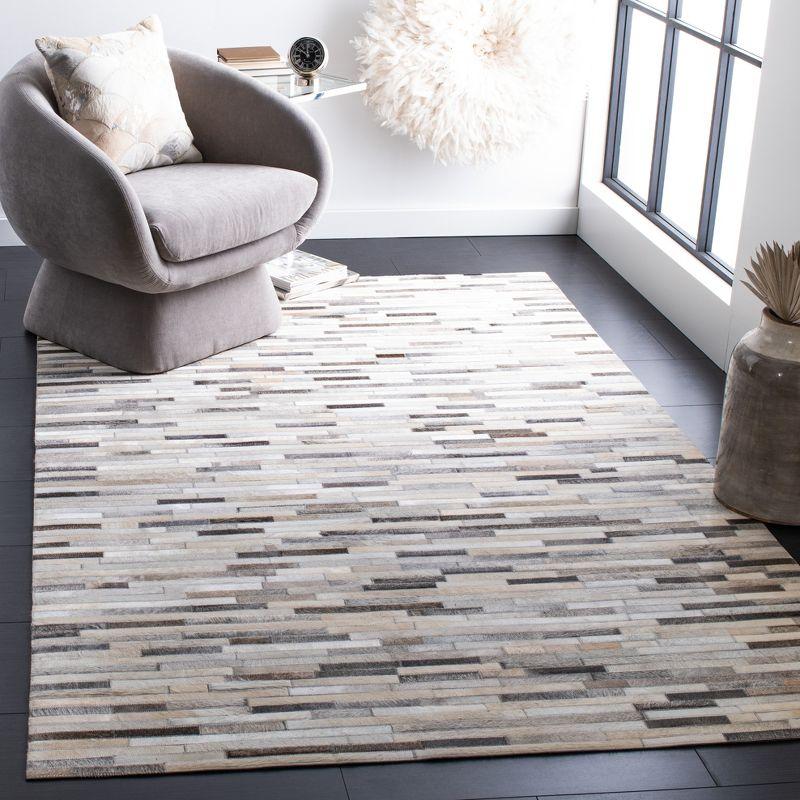 Studio Leather STL809 Hand Woven Area Rug - Ivory/Grey - 3'x5' - Safavieh.