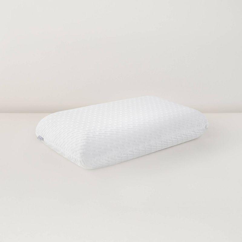 White Hypoallergenic Memory Foam Pillow with Cooling Gel