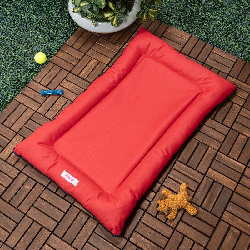 The Licker Store Archie Traditional Oxford Waterproof Indoor/Outdoor Hand-Washable Memory Foam Camping Pet Bed