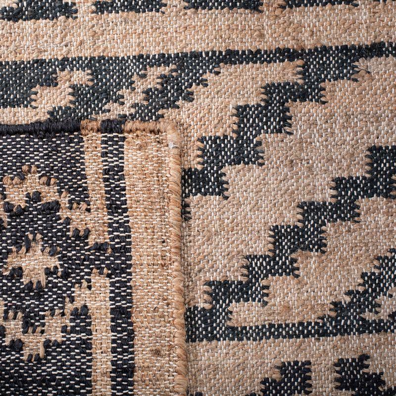 Kilim KLM751 Hand Loomed Area Rug - Natural/Charcoal - 4'x6' - Safavieh