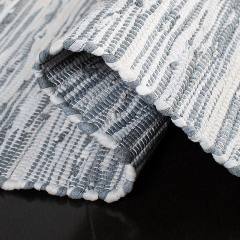 Montauk MTK753 Hand Woven Area Rug - Silver - 5'x7' - Safavieh.