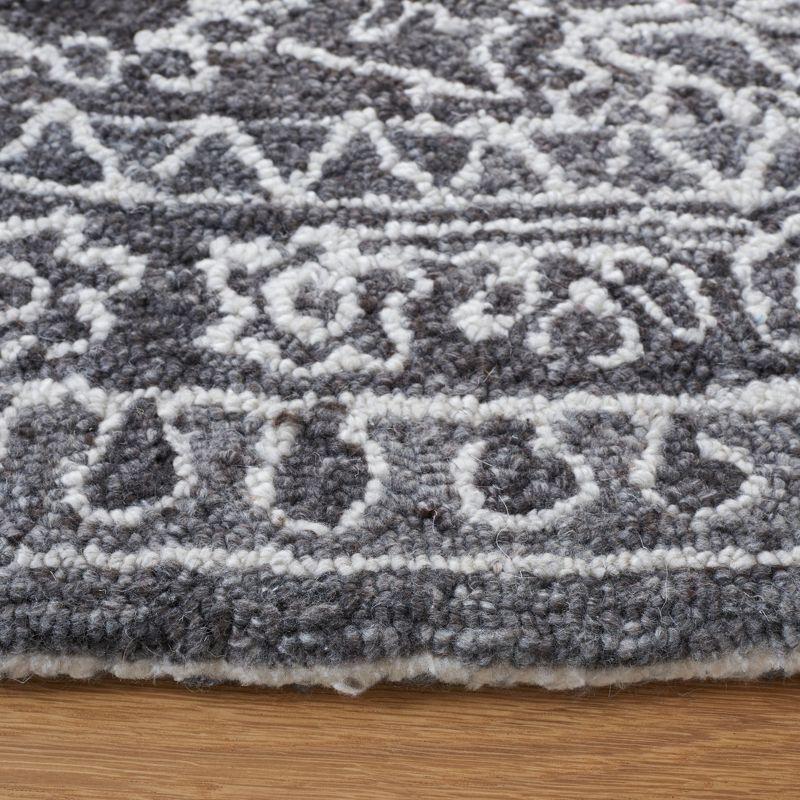 Marquee MRQ117 Hand Tufted Area Rug  - Safavieh