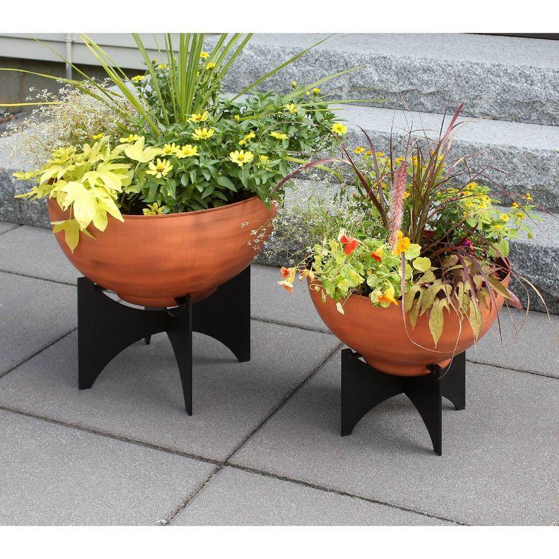 Norma I Metal Pot Planter