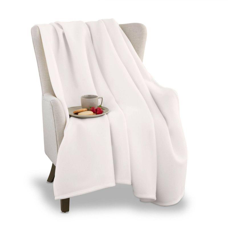 Luxurious King-Sized Ivory Fleece Reversible Blanket