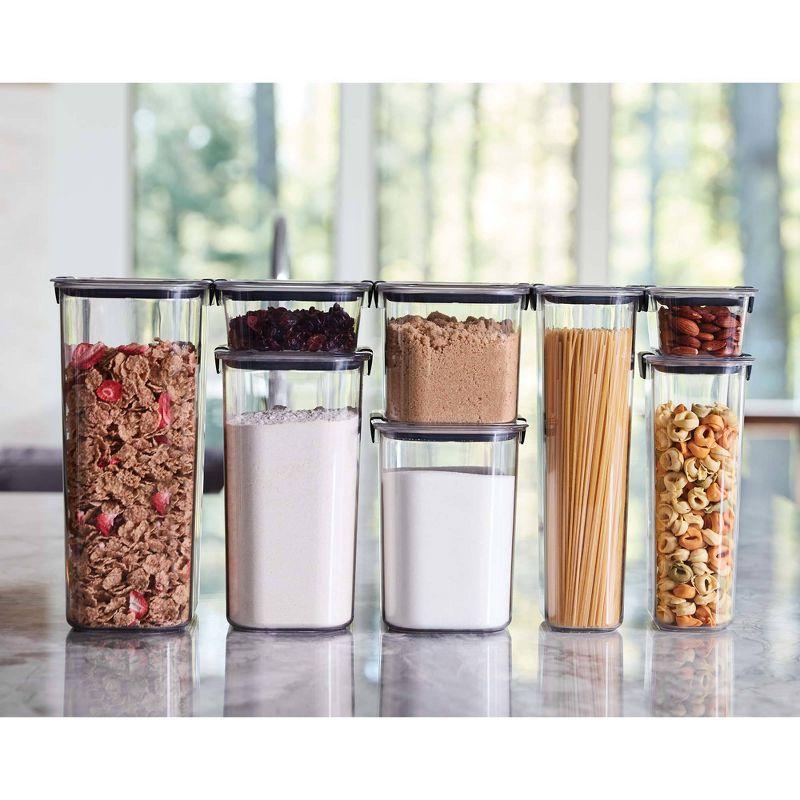 Rubbermaid Brilliance 16 cup Pantry Airtight Food Storage Container: BPA-Free, Clear Plastic, Freezer & Dishwasher-Safe