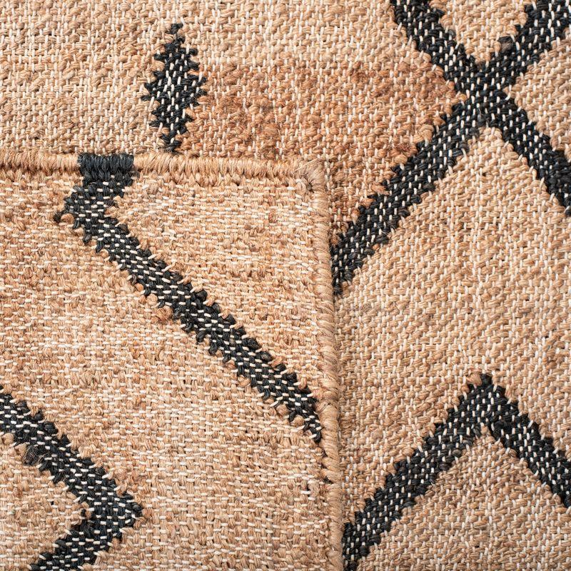 Kilim KLM750 Hand Loomed Area Rug - Natural/Charcoal - 4'x6' - Safavieh.