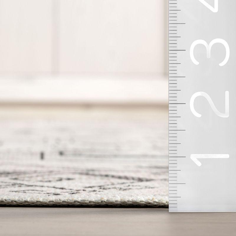 Nuloom Malena Bordered Pet Friendly Machine Washable Area Rug, 5' x 8', Light Grey