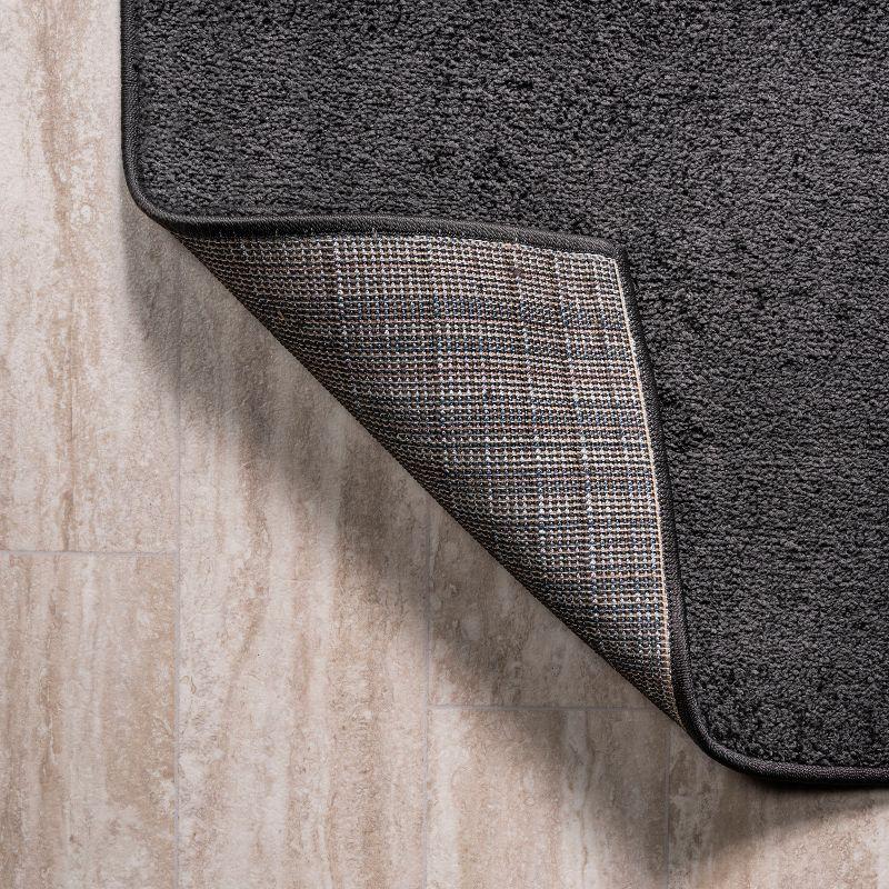 5'x5' Haze Solid Low-Pile, Black - JONATHAN Y