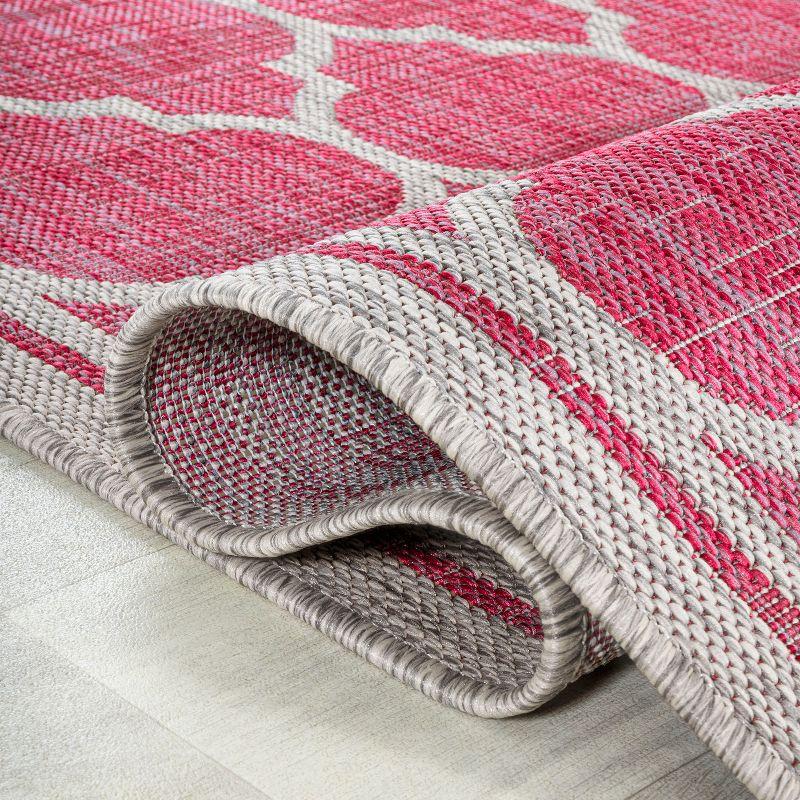 Trebol Moroccan Trellis Textured Weave Indoor/Outdoor Area Rug - JONATHAN Y