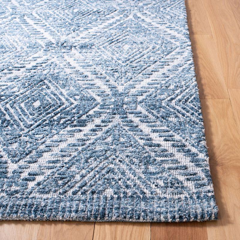 Roslyn ROS701 Hand Loomed Area Rug  - Safavieh