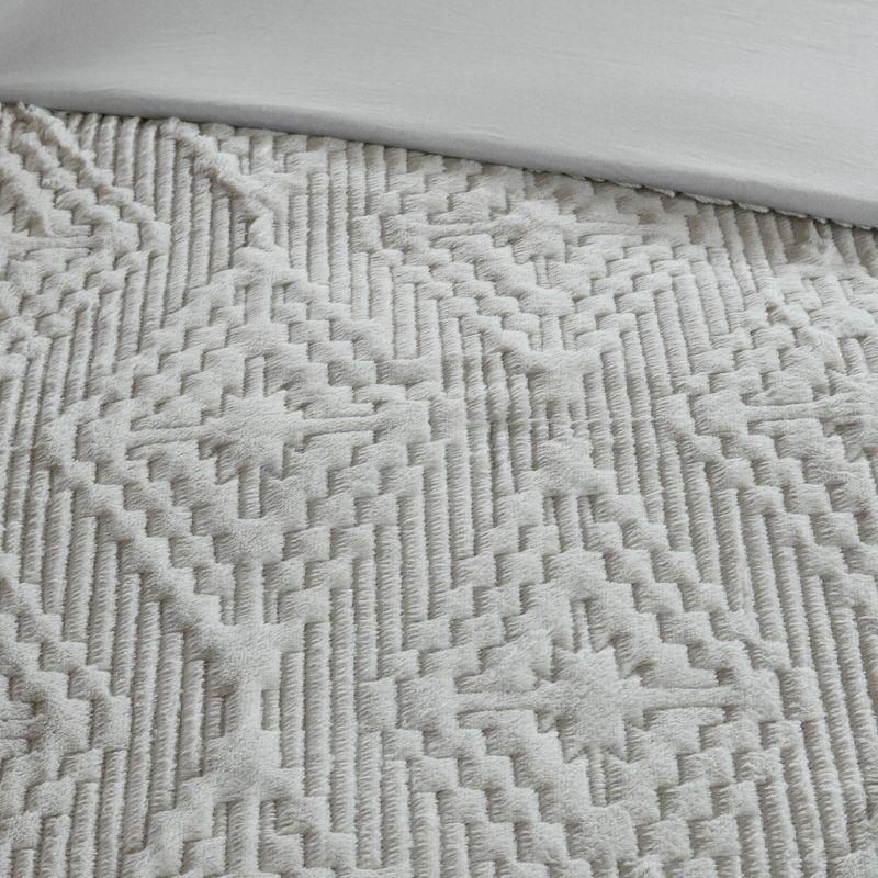 Woolrich Woolrich Teton Embroidered Plush Quilt Set