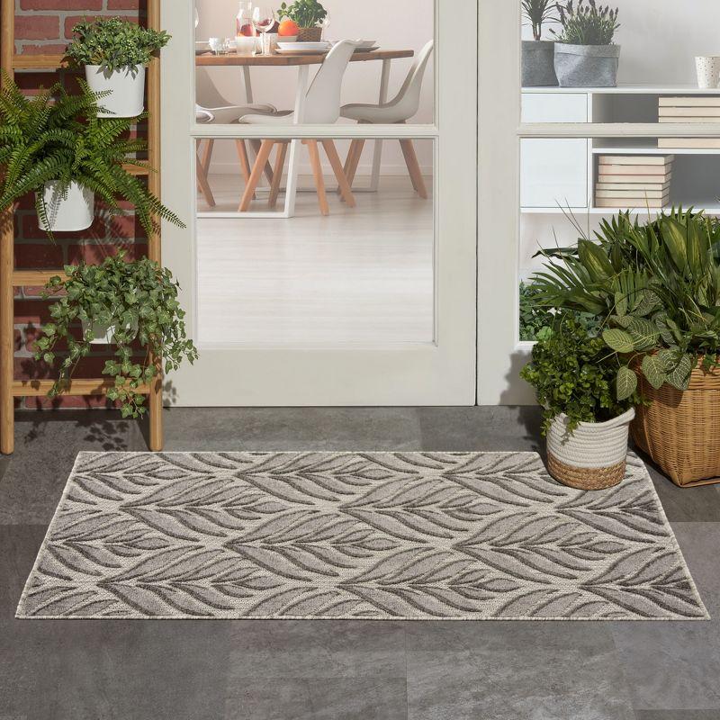 Nourison Aloha Tropical Palm Flatweave High-Low Indoor Outdoor Area Rug Charcoal 2'8" x 4'